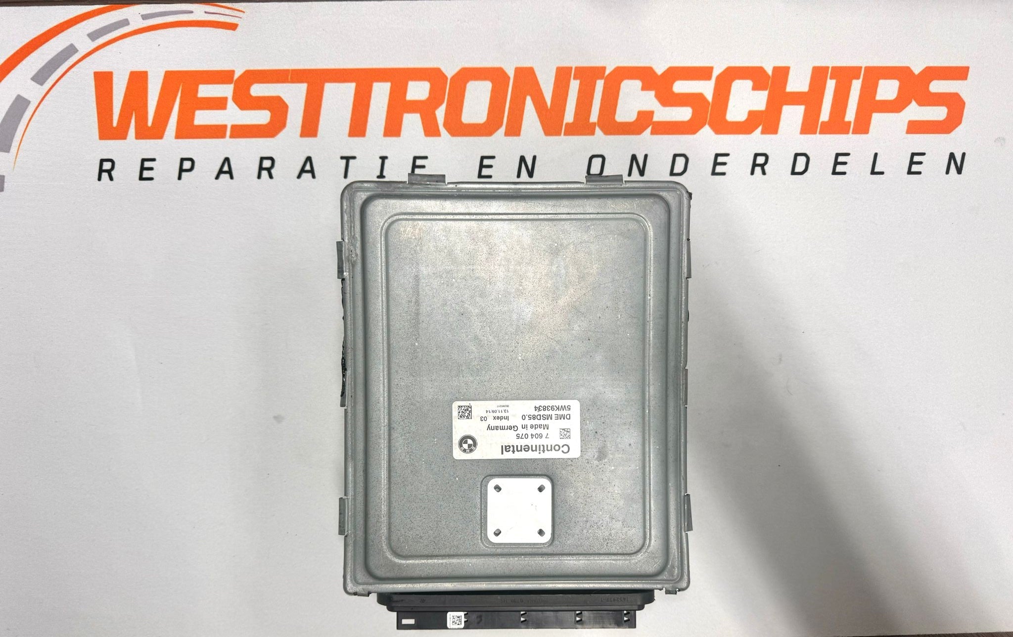 ECU 7604075 - 5WK93834